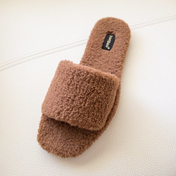 BAMBOO Shoes - Brown Teddy Slide Comfortable Slippers